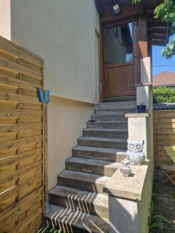Appartement Independant Dans Maison Avec Jardinet, Au Calme Sérézin-du-Rhône Exterior foto